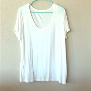 White scoop neck Tee
